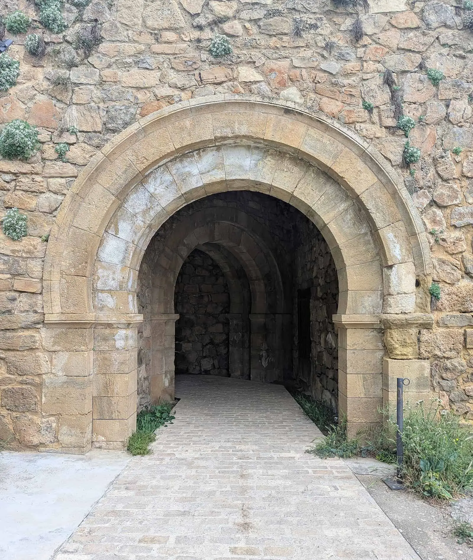 Arco de piedra de la Puerta de San Bartolomé