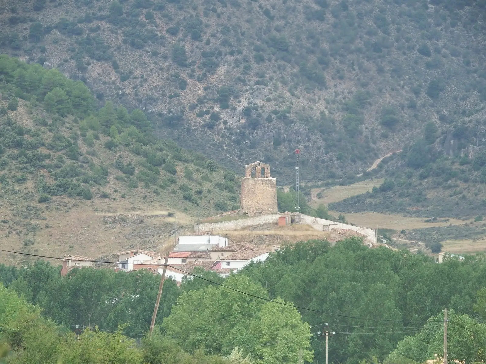 Casas de Valdemoro-Sierra entre montes